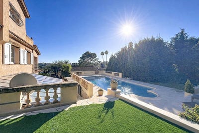 /international/fr/mougins-provence-alpes-cote-d-azur-310108483773/