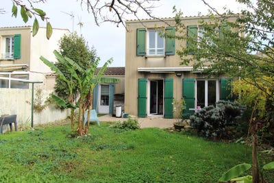 /international/fr/la-rochelle-franche-comte-310105775302/