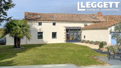 /international/fr/faye-l-abbesse-charente-310108895283/