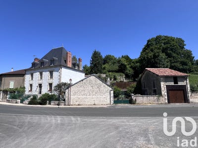 /international/fr/charroux-limousin-310100540477/