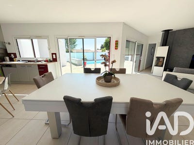 /international/fr/dompierre-sur-mer-charente-310107409928/