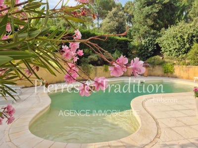 /international/fr/roussillon-provence-alpes-cote-d-azur-310100701550/