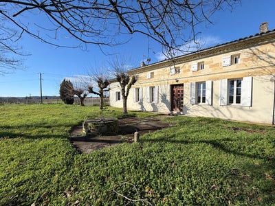 /international/fr/saint-emilion-aquitaine-310109106539/?lang=id