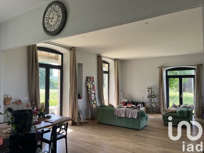 /international/fr/saint-thibault-burgundy-310097284423/