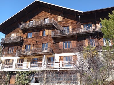 /international/fr/embrun-provence-alpes-cote-d-azur-310119375711/