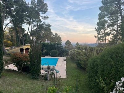 /international/fr/peyrins-rhone-310107622121/
