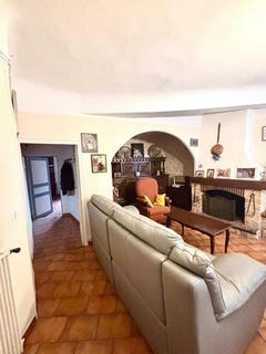/international/fr/cotignac-provence-alpes-cote-d-azur-310104985524/