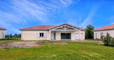 /international/fr/avenue-du-marsan-villeneuve-de-marsan-aquitaine-310107944279/
