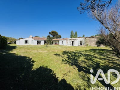 /international/fr/les-portes-en-re-charente-310107370661/
