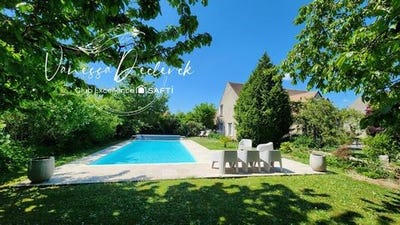 /international/fr/roinville-ile-de-france-310099362728/