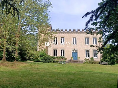 /international/fr/confolens-charente-120094144367/