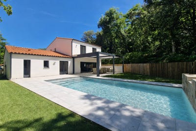 /international/fr/arles-sur-tech-languedoc-roussillon-310108466262/