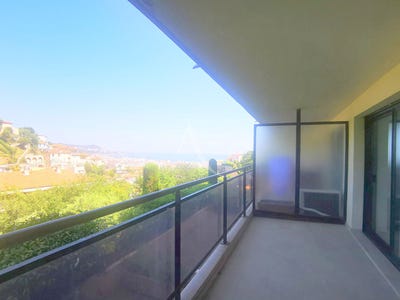 /international/fr/nice-provence-alpes-cote-d-azur-310108701495/