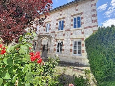/international/fr/chateauneuf-sur-charente-charente-310108595798/