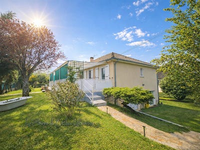 /international/fr/thiviers-aquitaine-310106780255/
