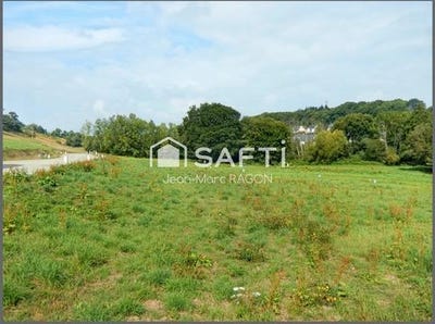 /international/fr/montreuil-sous-perouse-brittany-310101378203/