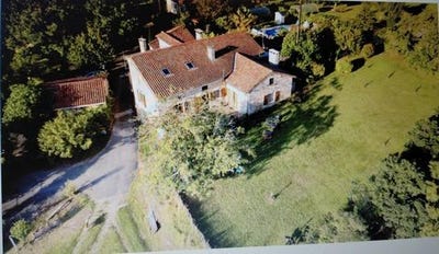 /international/fr/champeaux-et-la-chapelle-pommier-aquitaine-310100405055/?lang=en