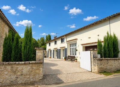 /international/fr/paizay-le-chapt-charente-310119919303/