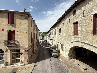 /international/fr/sainte-foy-la-grande-aquitaine-310106263645/
