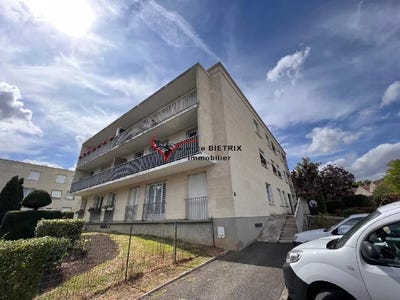 /international/fr/champagne-sur-oise-ile-de-france-120088734767/