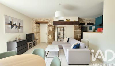 /international/fr/saint-aubin-d-aubigne-brittany-310098526217/