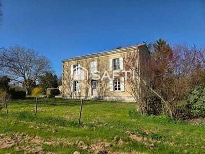 /international/fr/coulon-charente-120098412517/