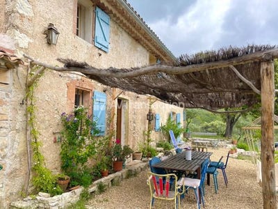 /international/fr/cotignac-provence-alpes-cote-d-azur-310101970920/