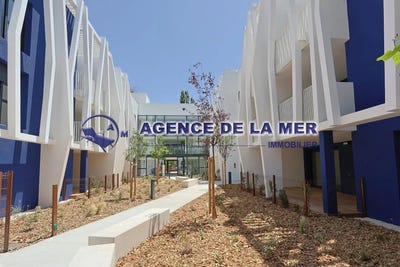 /international/fr/la-grande-motte-centre-val-de-loire-310105695620/?lang=th