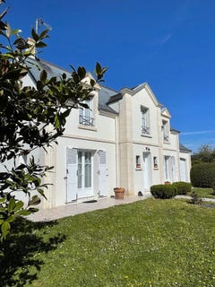 /international/fr/amboise-centre-val-de-loire-310098838534/
