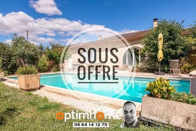 /international/fr/uchaud-languedoc-roussillon-310108865752/?lang=it