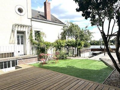 /international/fr/saint-cyr-sur-loire-centre-val-de-loire-310100904715/?lang=en