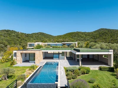 /international/fr/pietrosella-corsica-310108248341/