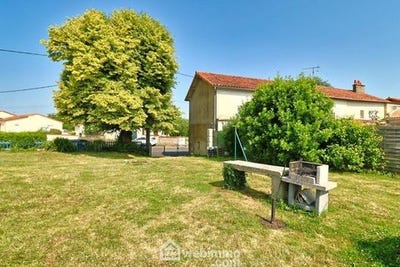 /international/fr/19-rue-de-la-croix-de-saume-civray-charente-310100177262/?lang=zh-tw