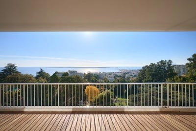 /international/fr/cannes-provence-alpes-cote-d-azur-310101226681/?lang=it