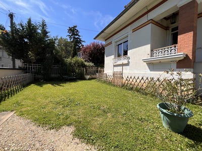 /international/fr/villefranche-sur-saone-rhone-310108377461/
