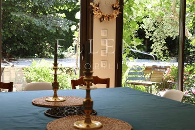 /international/fr/niort-charente-310108789956/