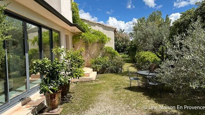 /international/fr/tavel-languedoc-roussillon-310108104989/