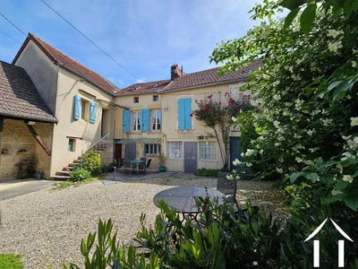 /international/fr/stigny-burgundy-310108553667/