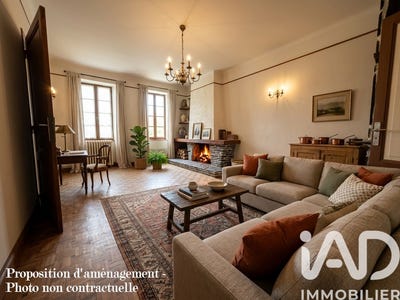 /international/fr/la-roche-chalais-aquitaine-310101228598/