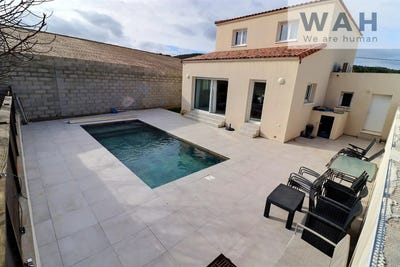 /international/fr/nebian-languedoc-roussillon-310105912630/