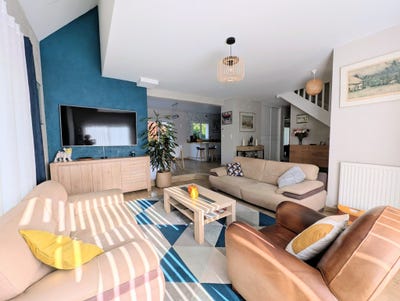 /international/fr/ploeren-brittany-310107443059/