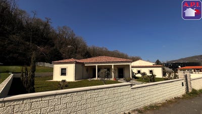 /international/fr/foix-midi-pyrenees-310106681738/