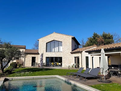 /international/fr/bourg-saint-andeol-rhone-310106580090/
