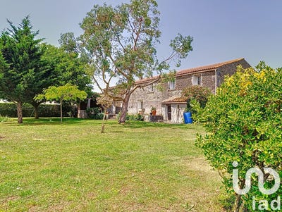 /international/fr/genouille-charente-310100645661/