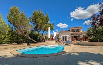 /international/fr/barjac-midi-pyrenees-310108788578/?lang=th