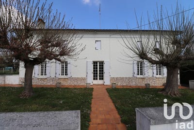 /international/fr/montguyon-charente-310100783315/