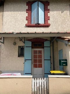 /international/fr/les-eglisottes-et-chalaures-aquitaine-310106335502/