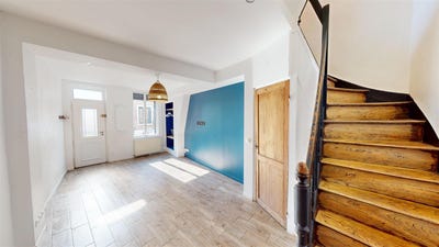 /international/fr/amiens-picardie-310107598333/