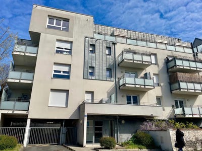 /international/fr/tours-centre-val-de-loire-310107971507/