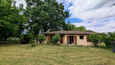 /international/fr/saint-christoly-de-blaye-aquitaine-310108329417/